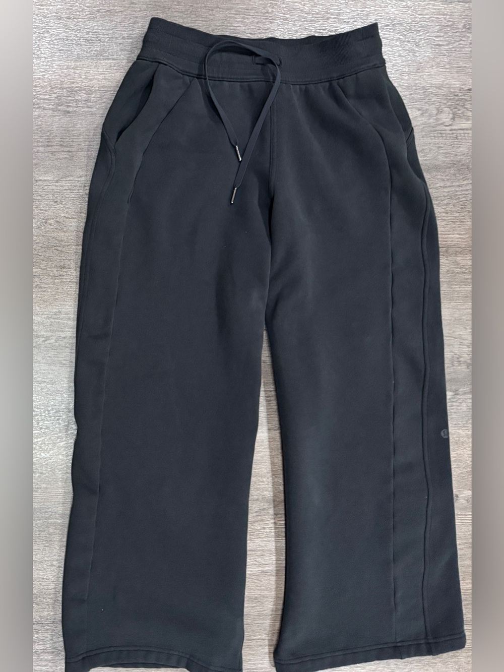 Lululemon Scuba Mid-Rise Wide-Leg Pants Black Medium